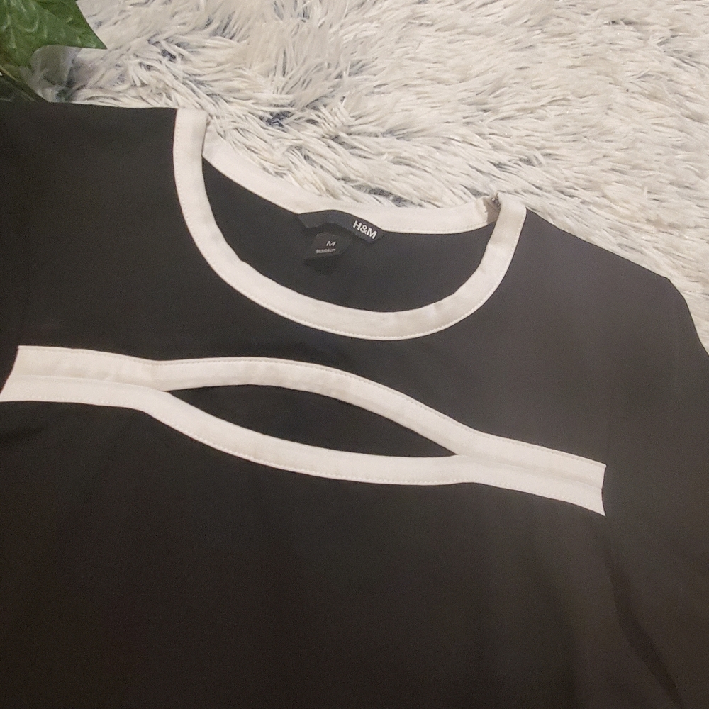 H&M Top - Picture 5 of 6